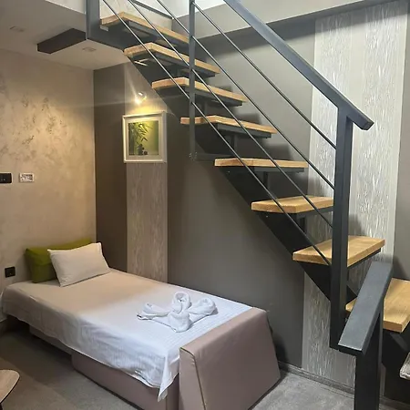 Exclusive Spot Free Parking Ni