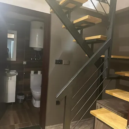 Exclusive Spot Free Parking Hotel *