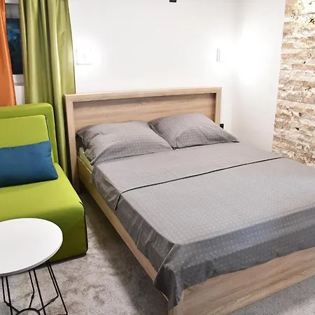 Exclusive Spot Free Parking Hotel Nis